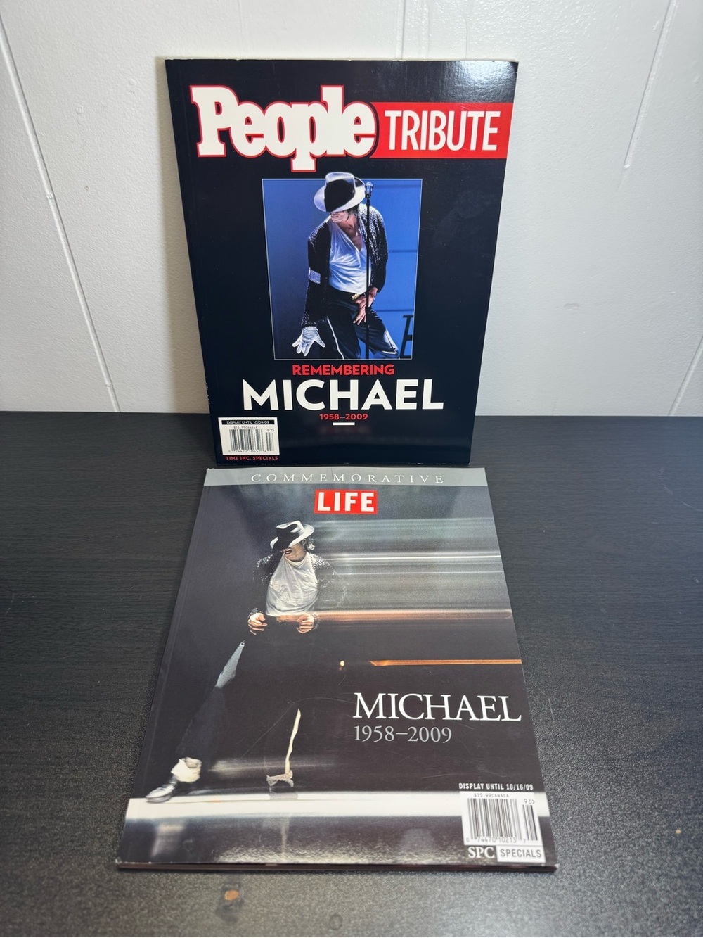 Michael Jackson Magazine Lot - Life Commemorative & People Tribute w/ Poster